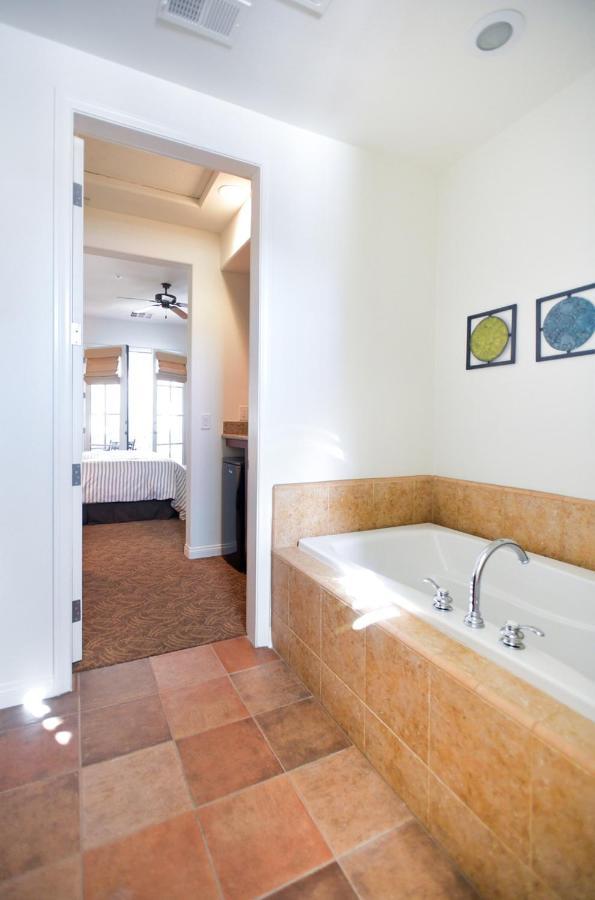 Beautiful Casita With Balcony, La Quinta Legacy Villas Экстерьер фото