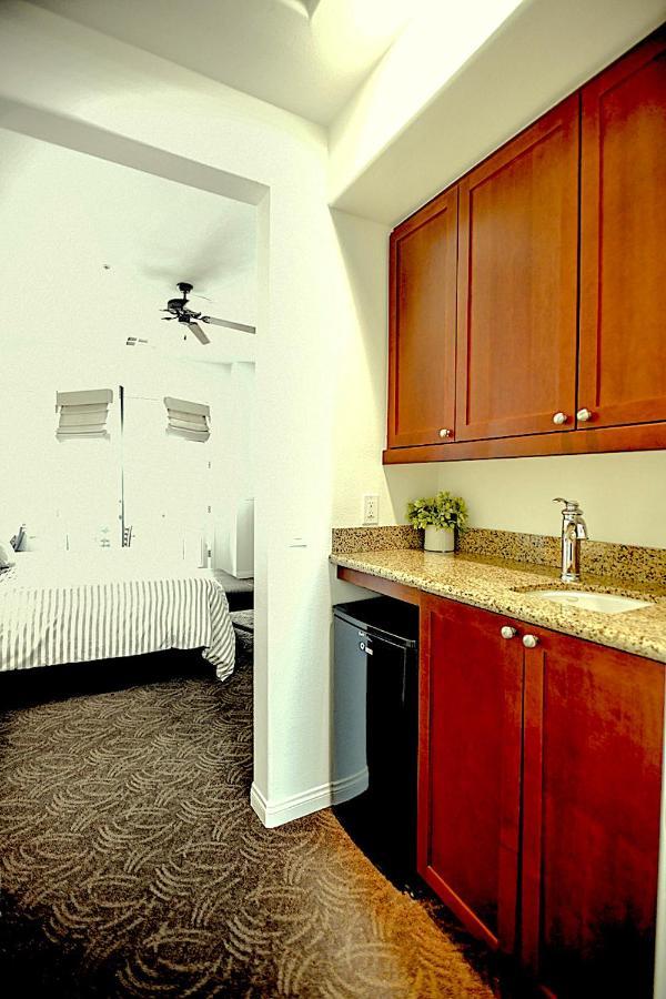 Beautiful Casita With Balcony, La Quinta Legacy Villas Экстерьер фото